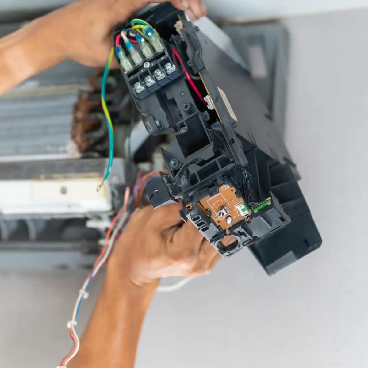 worleys tech installing mini split unit